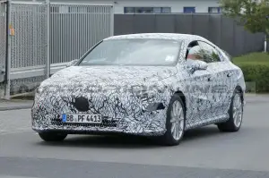 Mercedes EQA Sedan - Foto Spia 17-08-2023 - 8