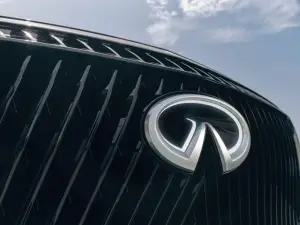 Infiniti QX Monograph - 18