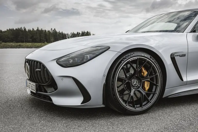 Mercedes-AMG GT 2024 - 36