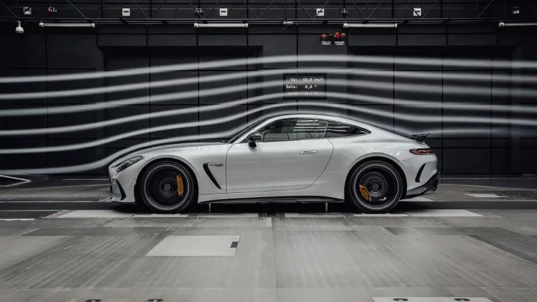 Mercedes-AMG GT 2024 - 66