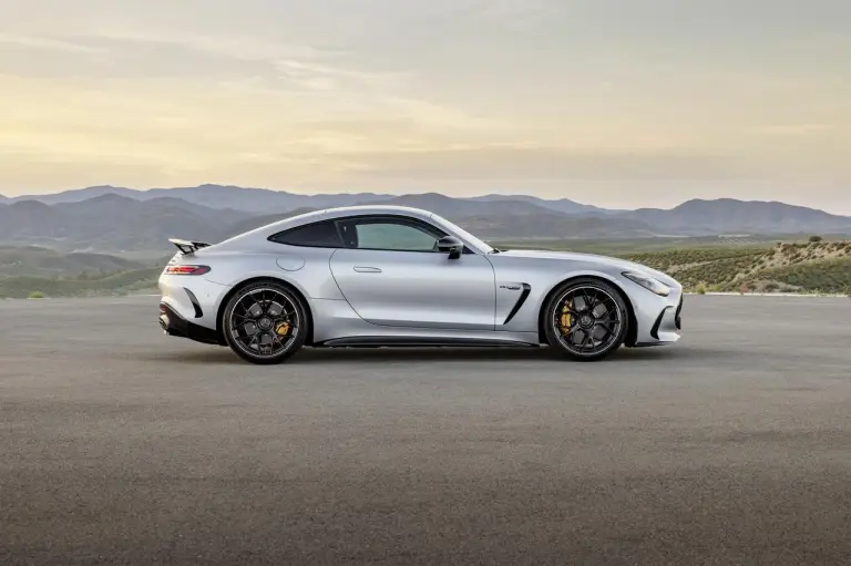 Mercedes-AMG GT 2024 - 68