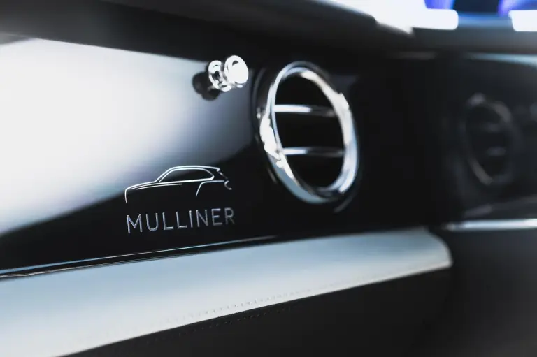 Bentley Bentayga EWB Mulliner - 18