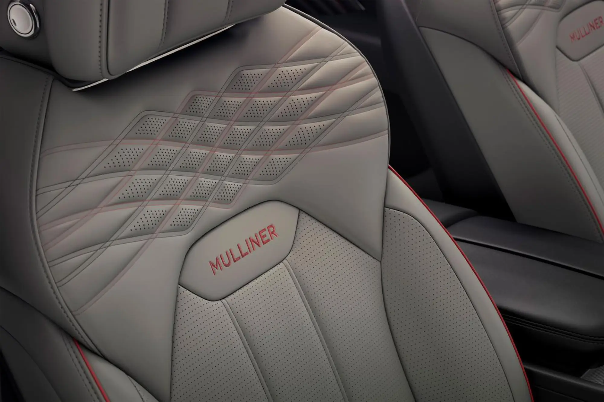 Bentley Bentayga EWB Mulliner - 5