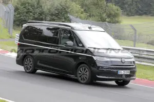 Volkswagen T7 California - Foto Spia 22-08-2023 - 2