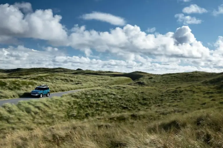 Land Rover Defender 90 Marine Blue Edition - 30