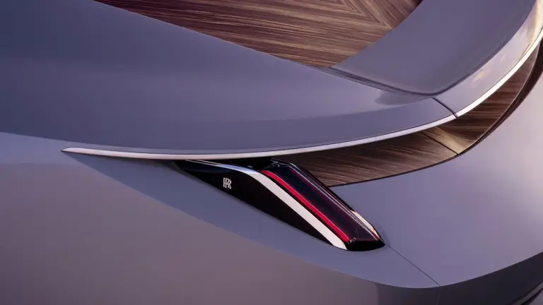 Rolls-Royce Amethyst Droptail - 14