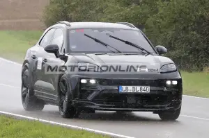 Porsche Macan EV - Foto spia 28-8-2023