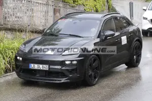 Porsche Macan EV - Foto spia 28-8-2023
