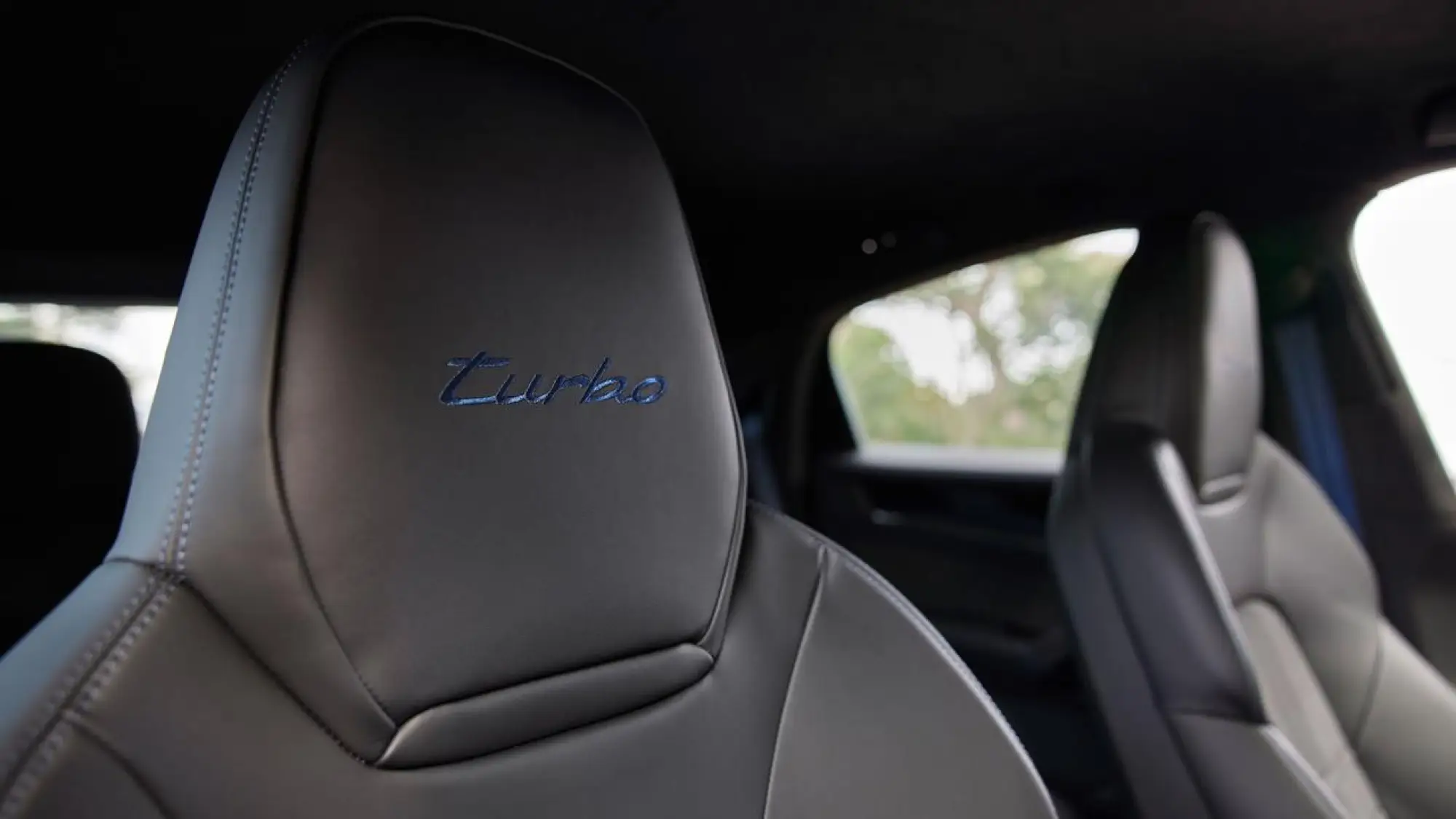 Porsche Cayenne Turbo E-Hybrid 2024 - 1