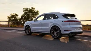 Porsche Cayenne Turbo E-Hybrid 2024