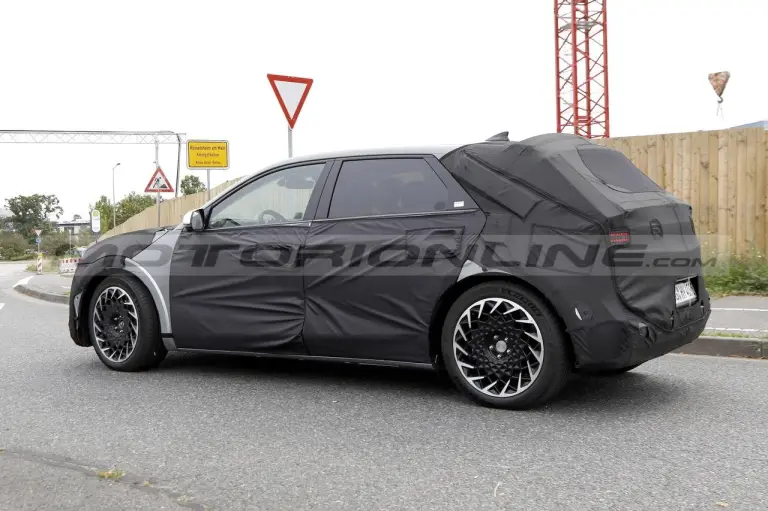 Hyundai Ioniq 5 2025 - Foto Spia 31-08-2023 - 6