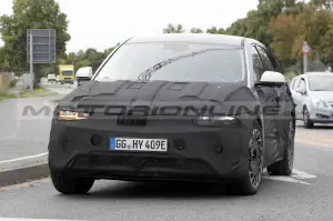 Hyundai Ioniq 5 2025 - Foto Spia 31-08-2023