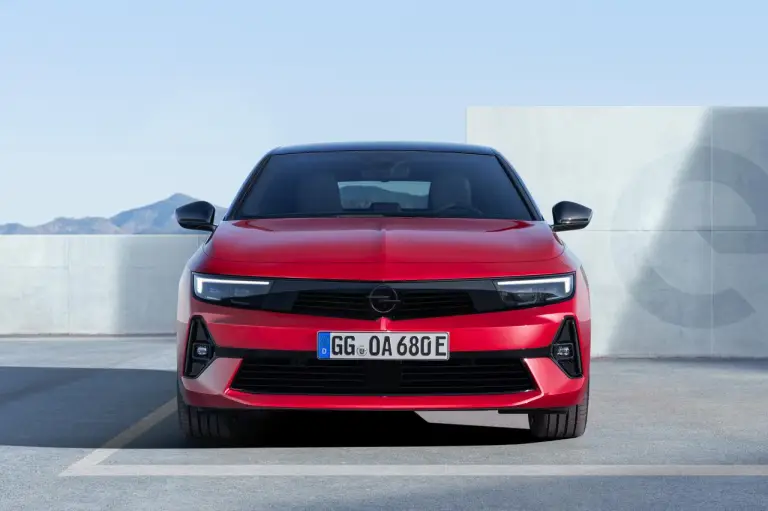 Opel Astra Sports Tourer Electric Europa - 8