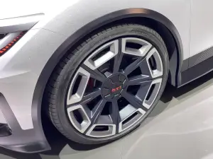 Volkswagen Golf GTi elettrica - 2