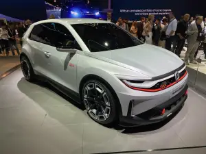 Volkswagen Golf GTi elettrica - 7