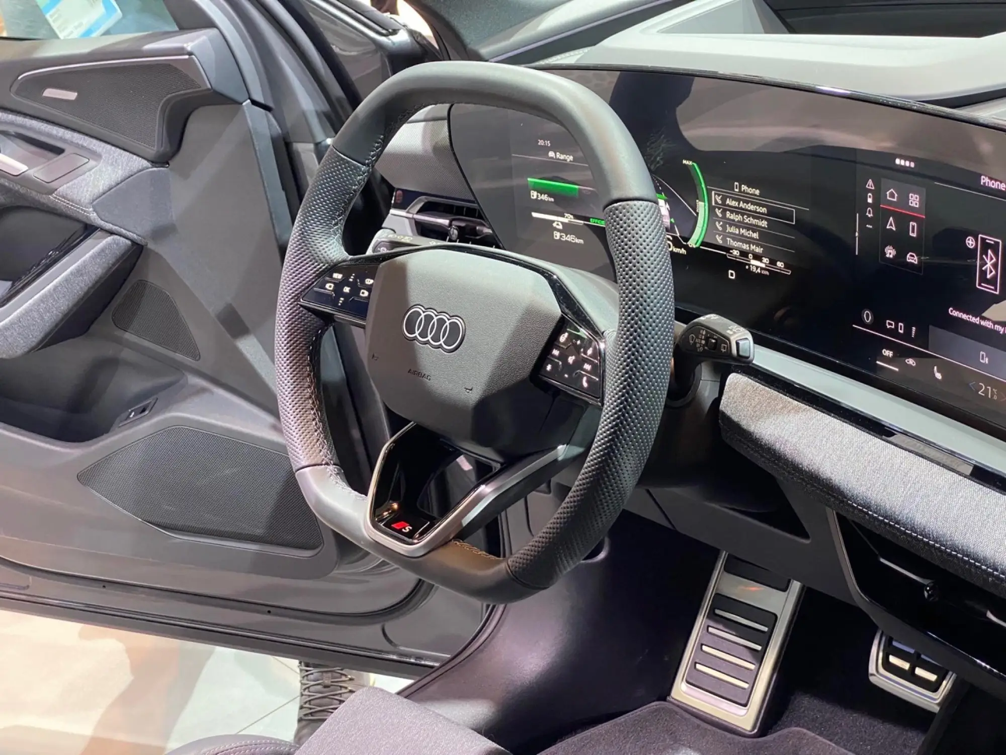 Audi Q6 e-tron prototype - Salone di Monaco 2023 - 6