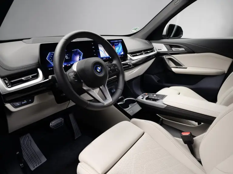 BMW iX1 eDrive20 - 10