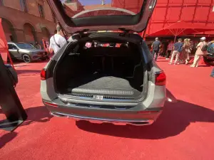 Mercedes Classe E All Terrain 2024 - Foto dal vivo - 8