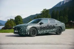 Skoda Superb 2024 berlina