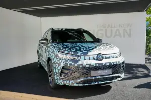 Volkswagen Tiguan 2024 prototipo foto live - 17