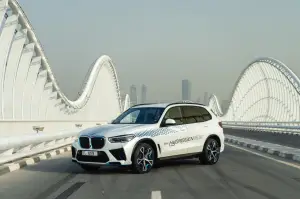 BMW iX5 Hydrogen test Medio Oriente