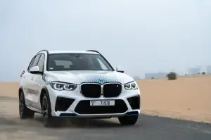 BMW iX5 Hydrogen test Medio Oriente