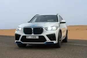 BMW iX5 Hydrogen test Medio Oriente - 28
