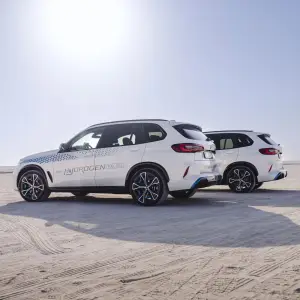 BMW iX5 Hydrogen test Medio Oriente - 45