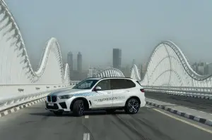 BMW iX5 Hydrogen test Medio Oriente