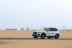 BMW iX5 Hydrogen test Medio Oriente