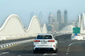 BMW iX5 Hydrogen test Medio Oriente - 4