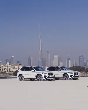 BMW iX5 Hydrogen test Medio Oriente - 37