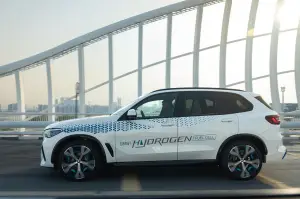 BMW iX5 Hydrogen test Medio Oriente