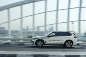 BMW iX5 Hydrogen test Medio Oriente