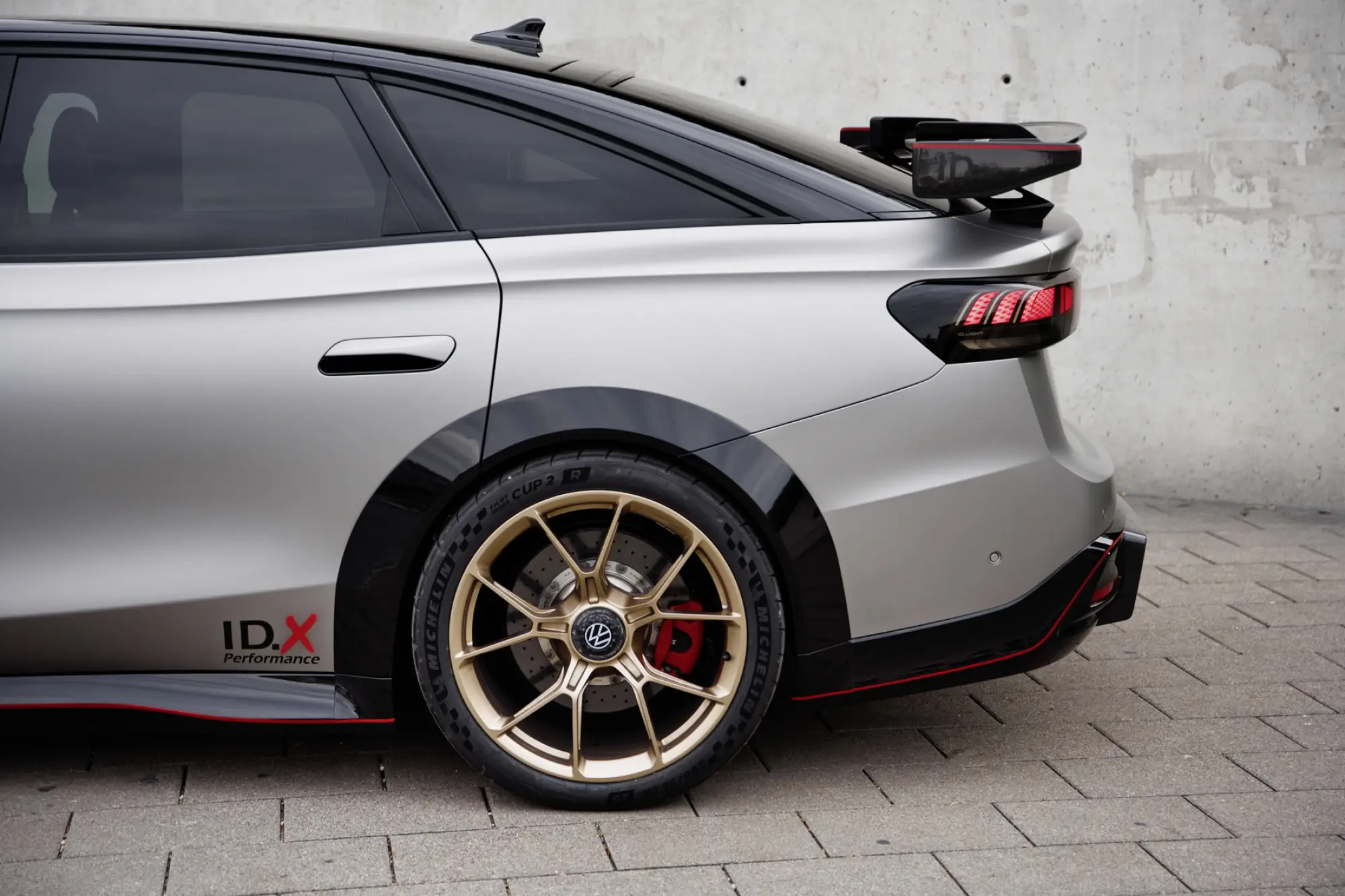 Volkswagen ID X Performance Concept - 9