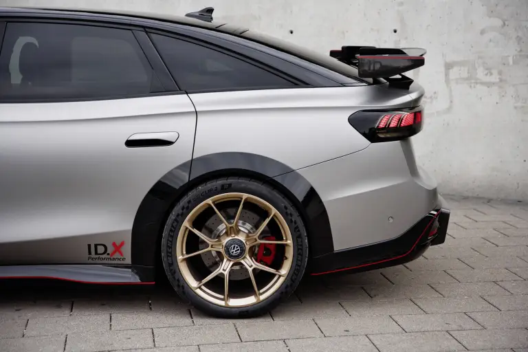 Volkswagen ID X Performance Concept - 9