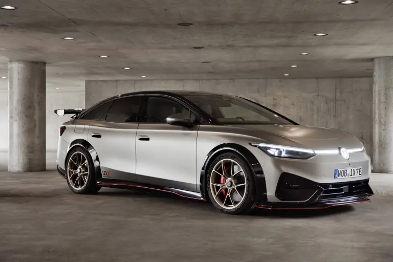 Volkswagen ID X Performance Concept - 10