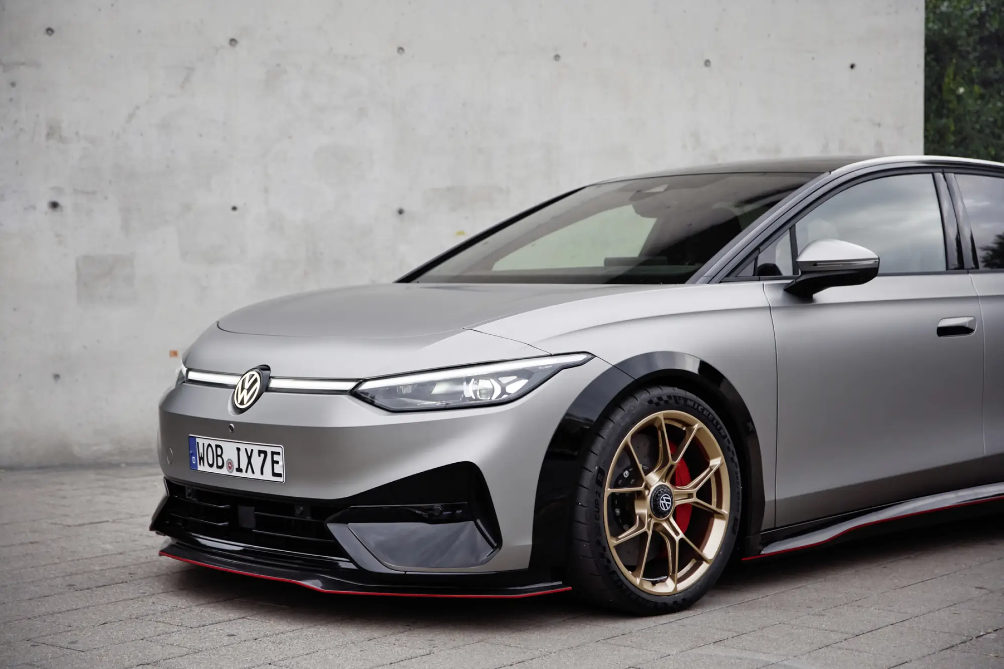 Volkswagen ID X Performance Concept - 3