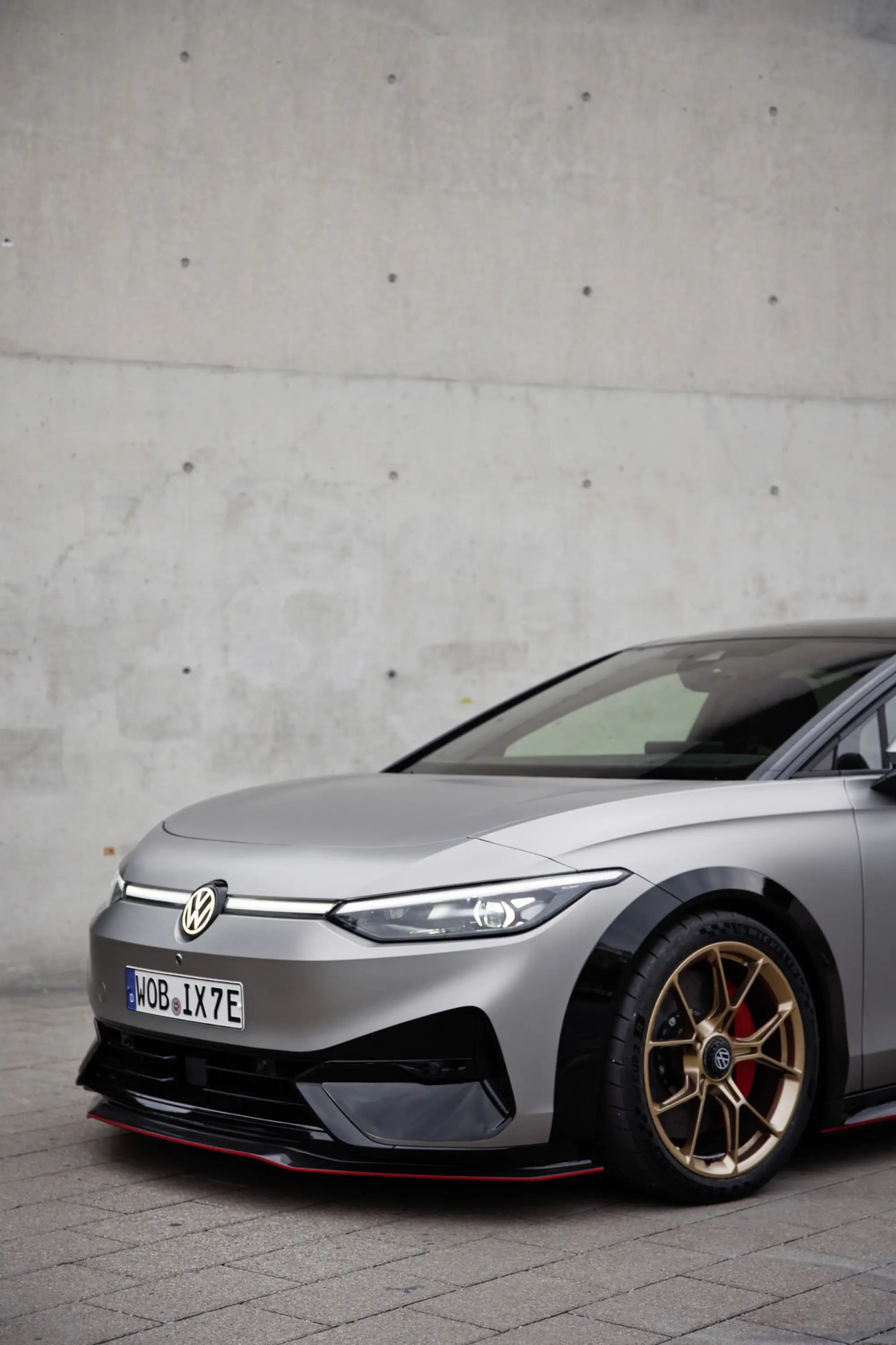 Volkswagen ID X Performance Concept - 1