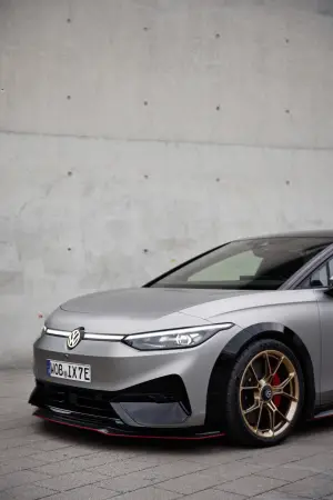 Volkswagen ID X Performance Concept - 1
