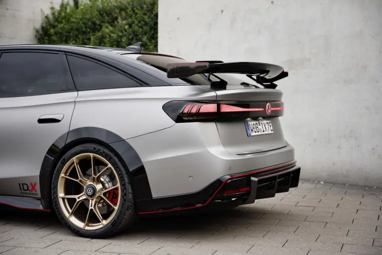 Volkswagen ID X Performance Concept - 5