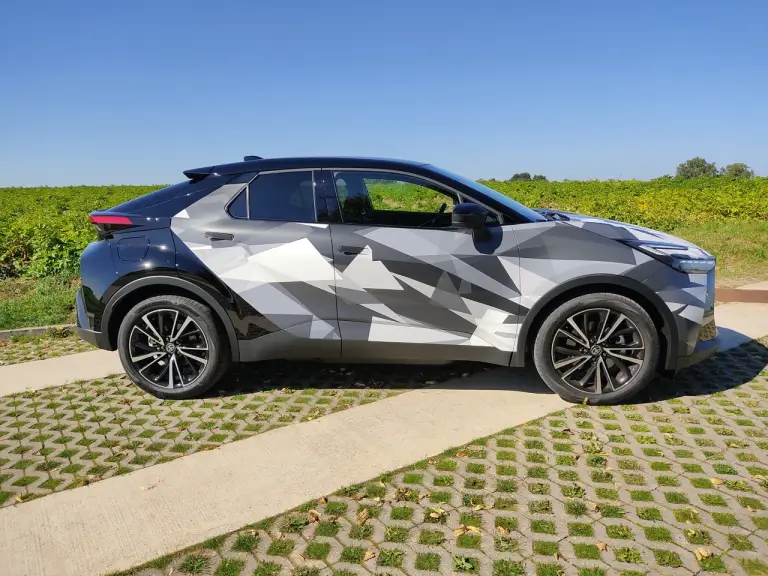 Toyota C-HR PHEV - Prova Bruxelles - 10