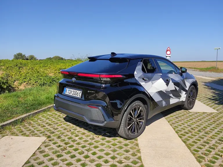 Toyota C-HR PHEV - Prova Bruxelles - 17