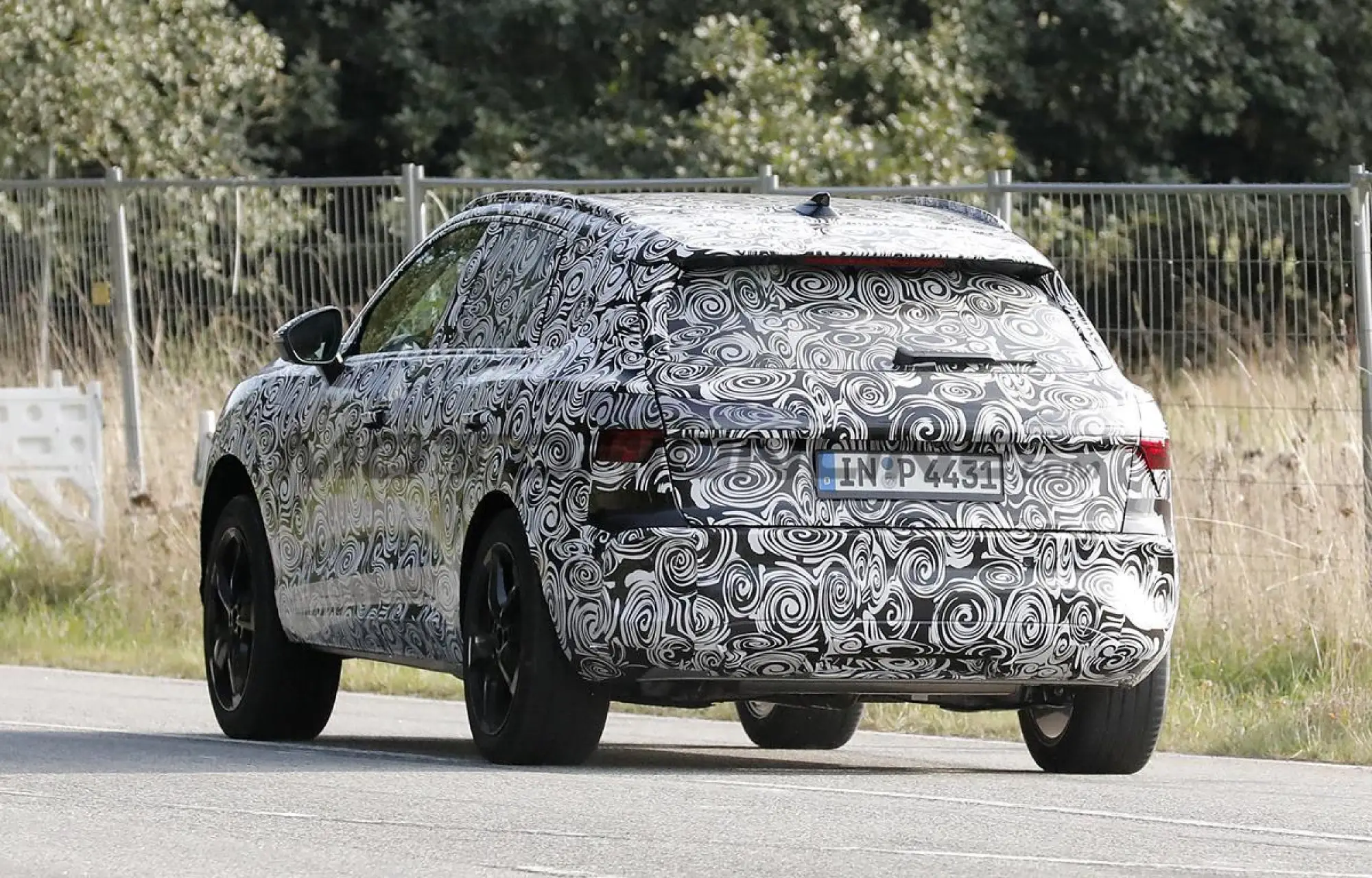 Audi Q3 2025 - Foto spia 12-09-2023 - 13