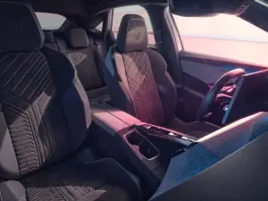 Peugeot e-3008 2024 - 25