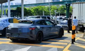 Denza coupe elettrica prototipo - Foto Spia - 3