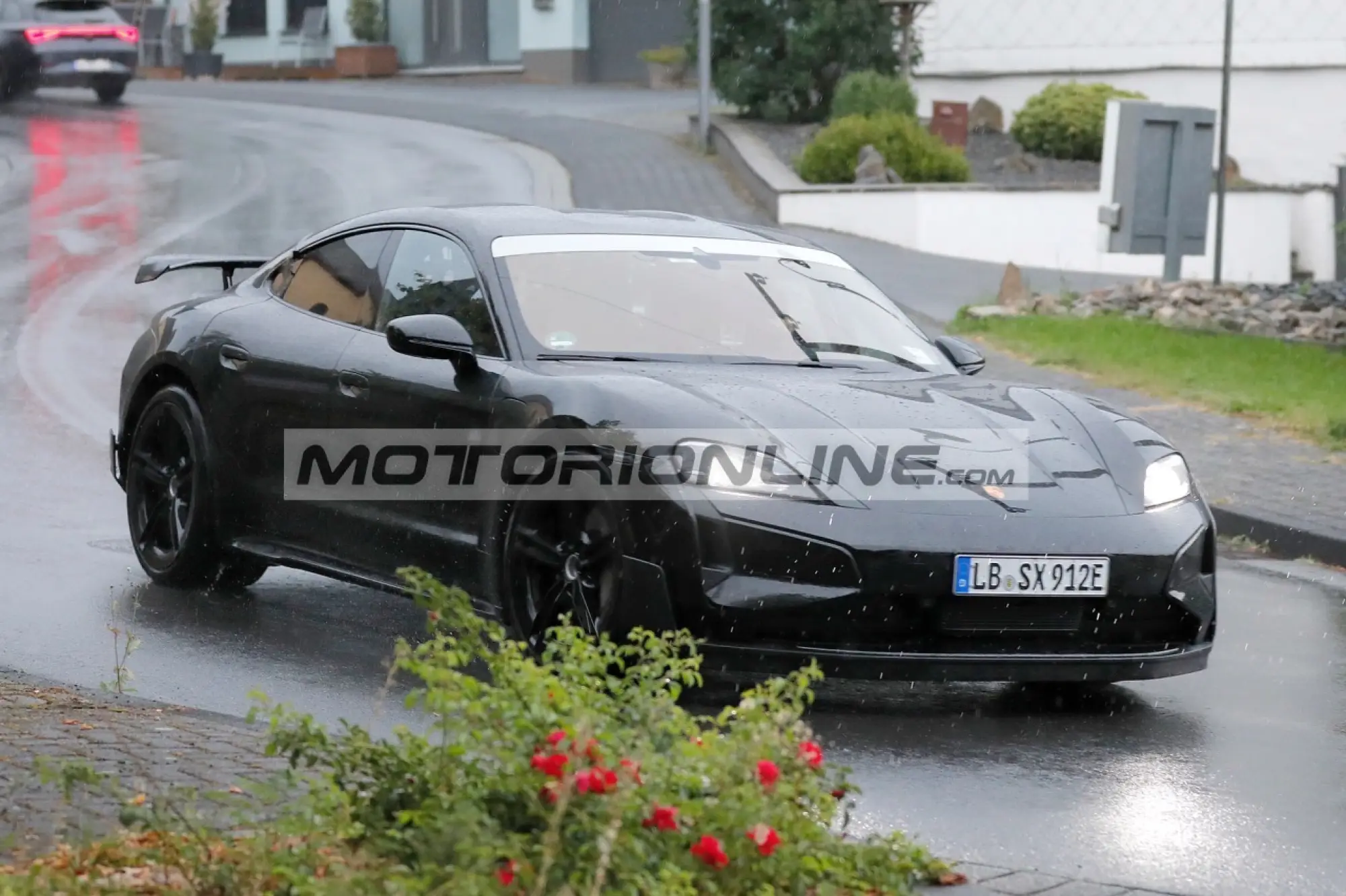 Porsche Taycan GT - Foto spia 14-9-2023 - 14