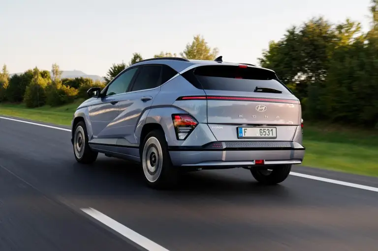 Hyundai Kona Electric 2023 Italia - 11