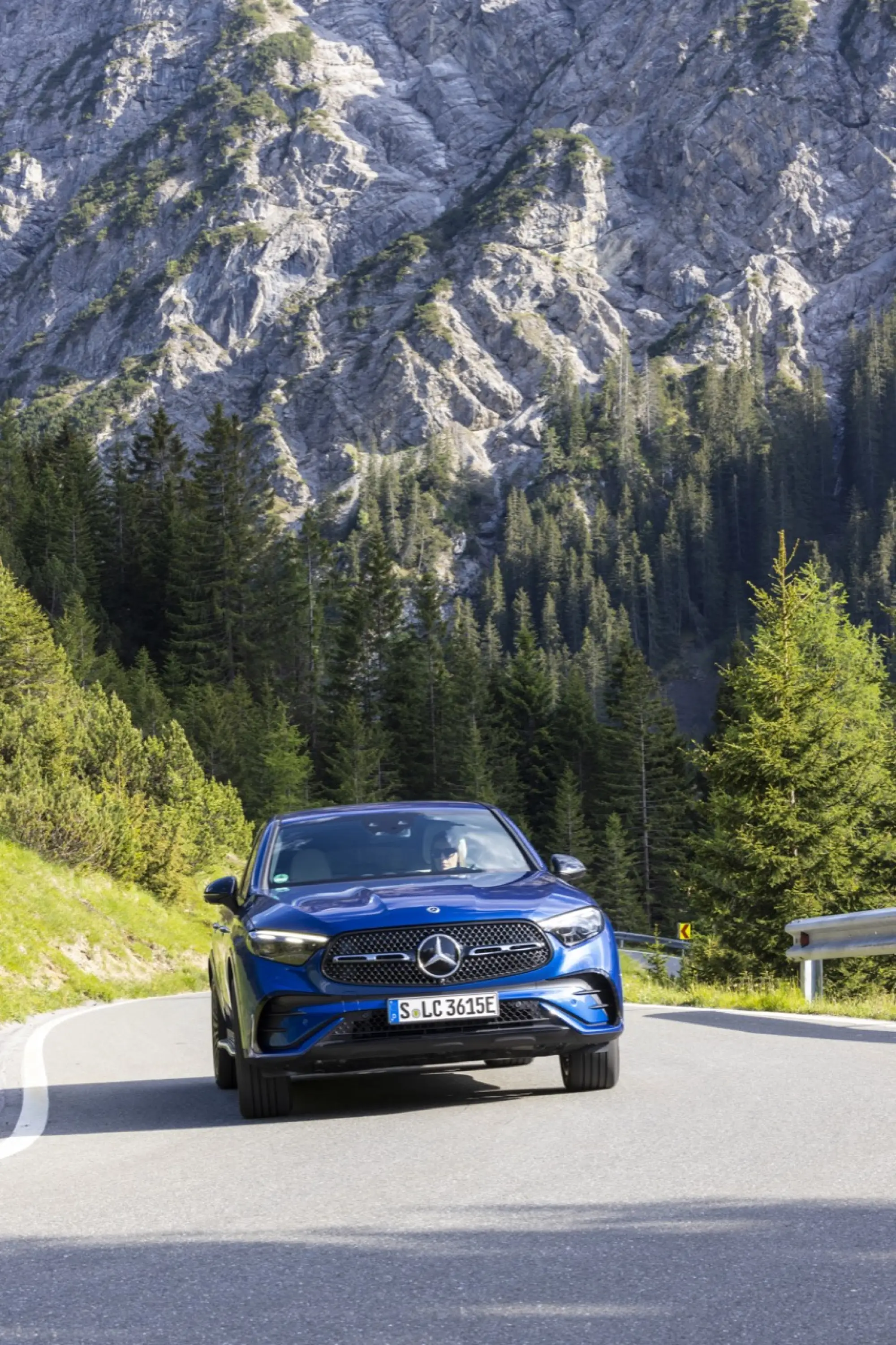 Mercedes GLC Coupe 2023 - Foto ufficiali - 31