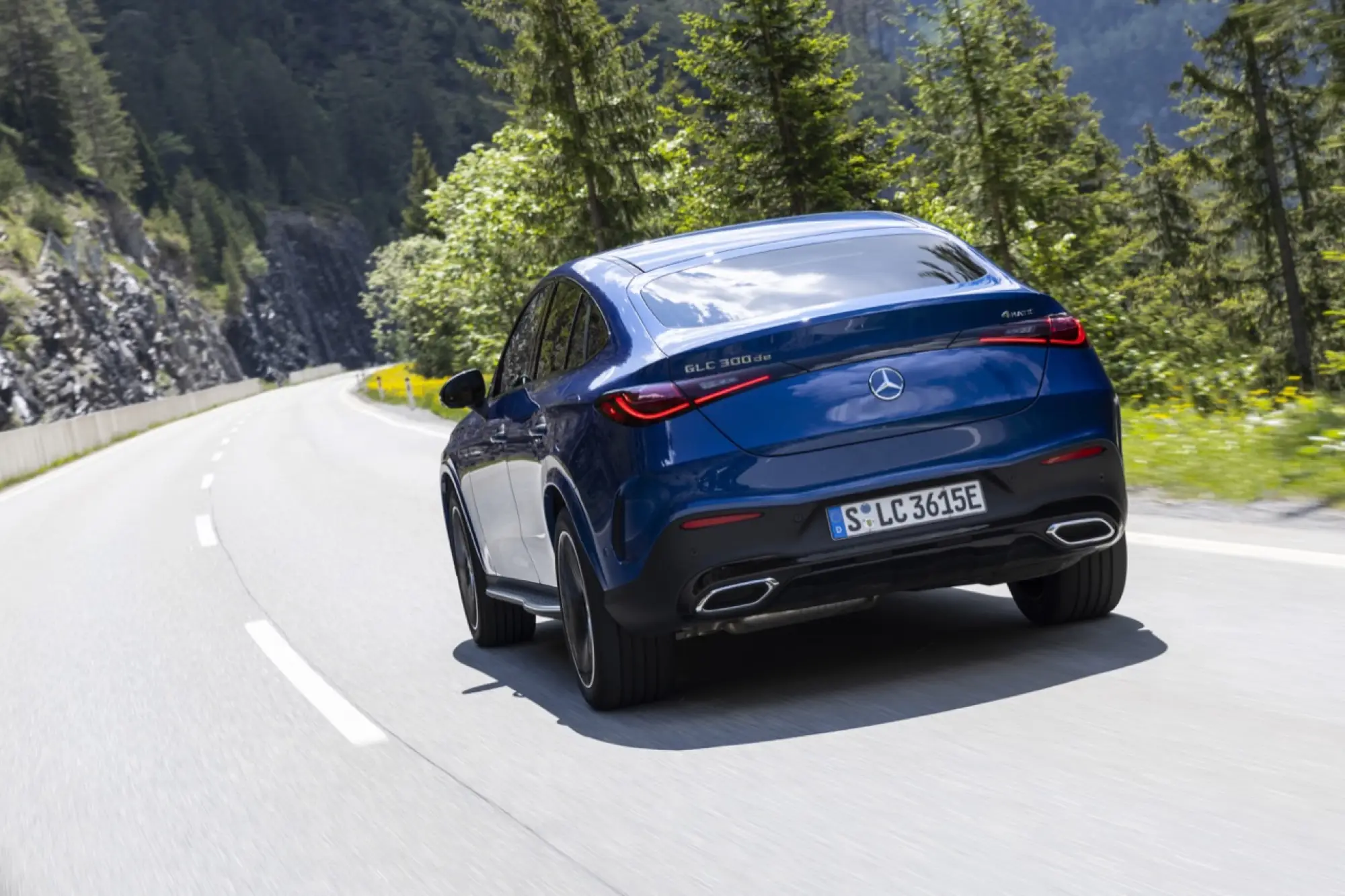 Mercedes GLC Coupe 2023 - Foto ufficiali - 36